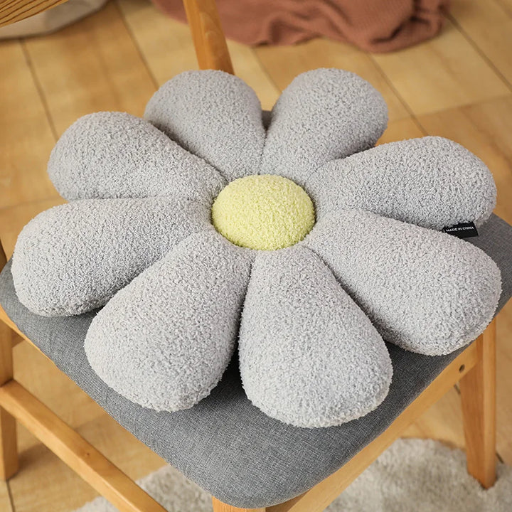 Boucle Plush Flower Cushion | Skanto
