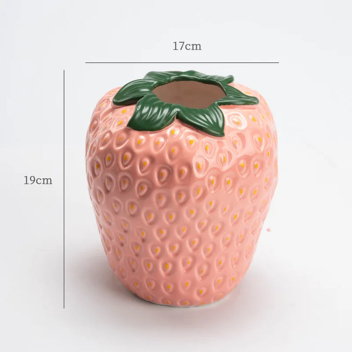 Skanto | Ugly Strawberry Vase