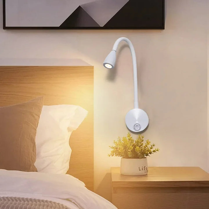 Skanto | Allsidig LED Vegglampe: Moderne, Fleksibel, Perfekt for Lesing i Sengen