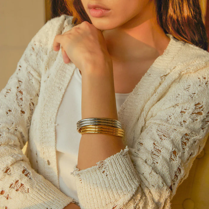 Skanto | 18k Triple Ribbed Bangle Bracelet