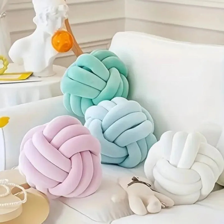 Plush Knot Cushion (Velour) | Skanto
