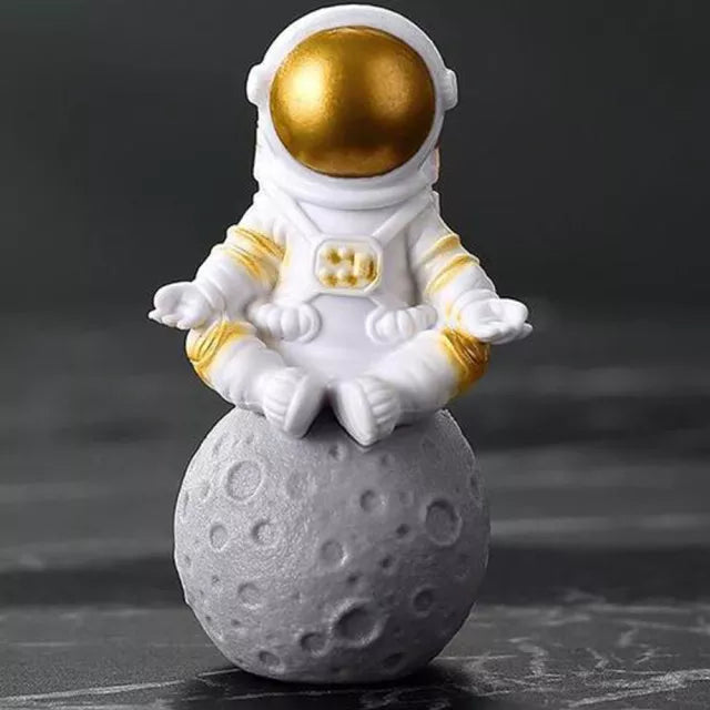Skanto | Harpiks Astronaut Figur Statue Rom Reisende Skulptur Utdanningsleketøy Skrivebordsdekorasjon Astronaut Modell For Barn Gave