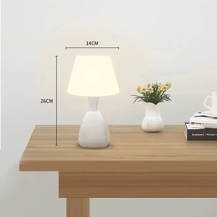 LED Touch Nattlampe – Moderne Dimbar Bordlampe for Soverom og Kontor | Skanto