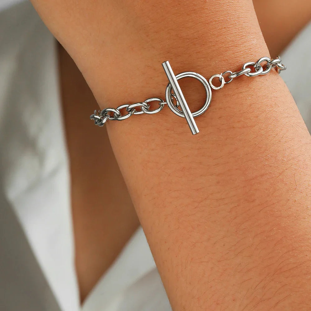 Skanto | Elegant papirklips sirkel bar lås armbånd