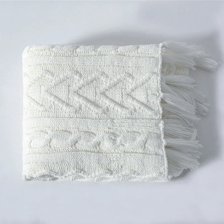 HeartCozy Blanket – Luxe Chenille Blanket with Heart Fringes Skanto