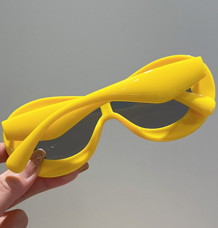 Esha Sunglasses | With futuristic fashion design | Skanto