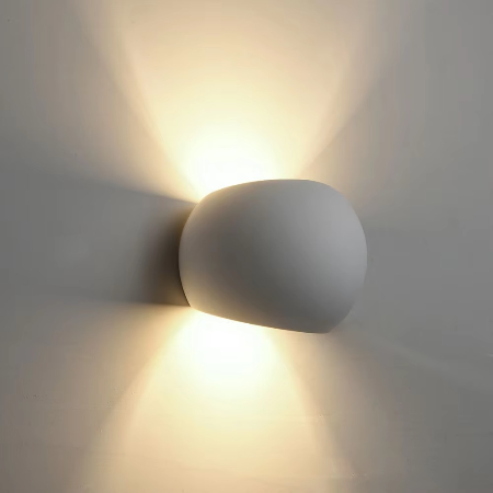 Skanto | Slank Gips LED Vegglampe for Moderne Hjembelysning