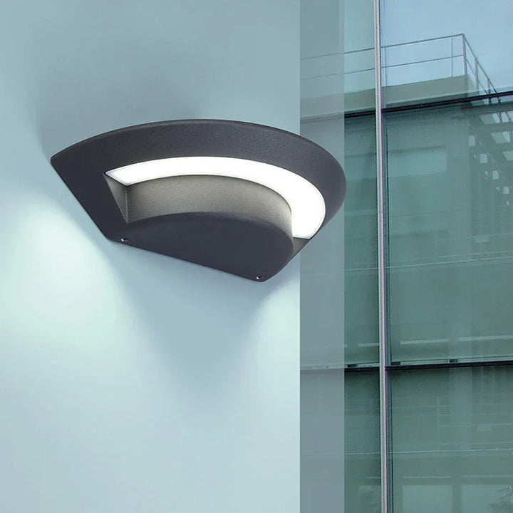 Moderne LED utendørs vegglampe for hage og terrasse – Værbestandig, energieffektiv og dekorativ | Skanto