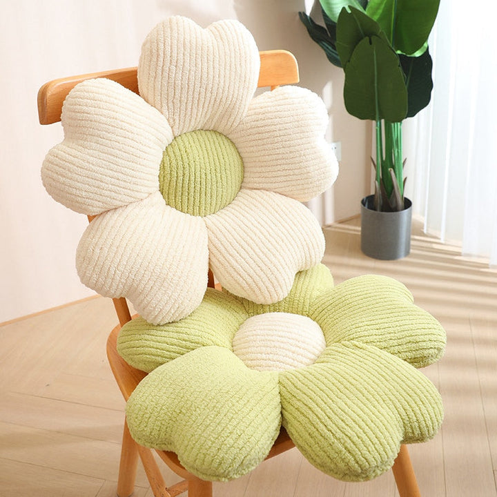 Fluffy Clover Flower Cushion | Skanto
