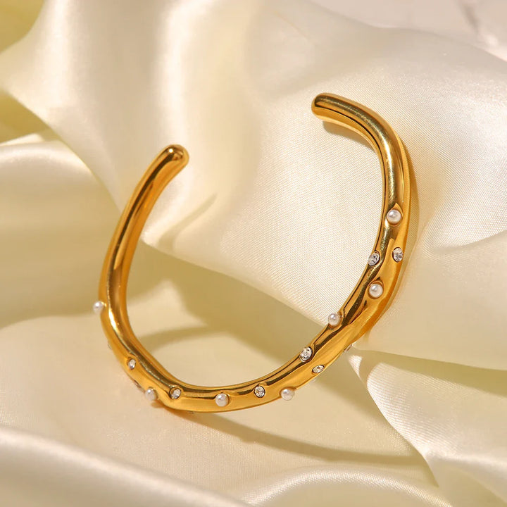 Skanto | Diamant & Perle Innebygd Bangle Armbånd
