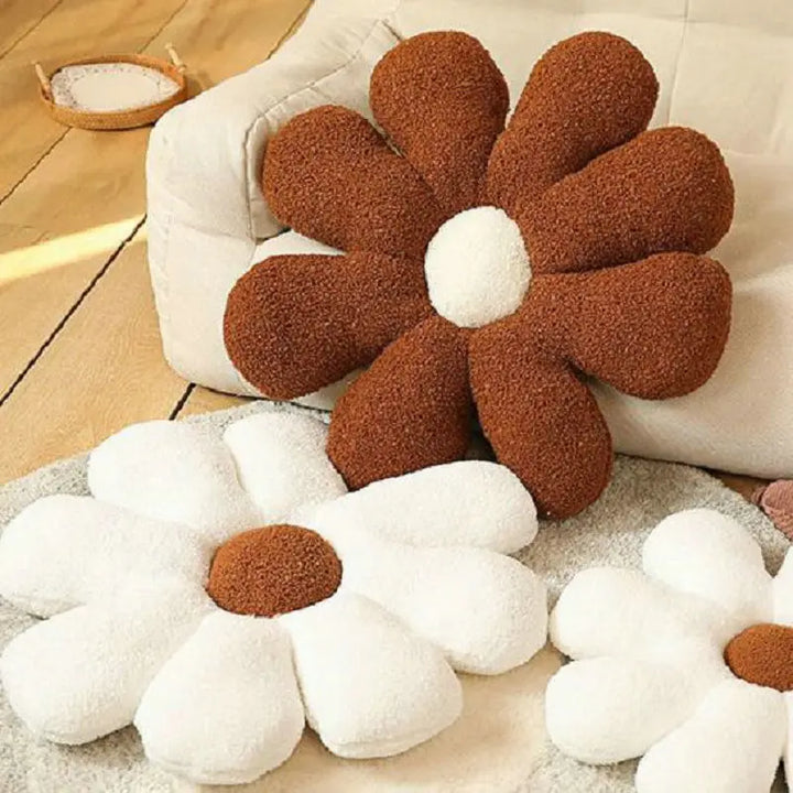 Boucle Plush Flower Cushion | Skanto