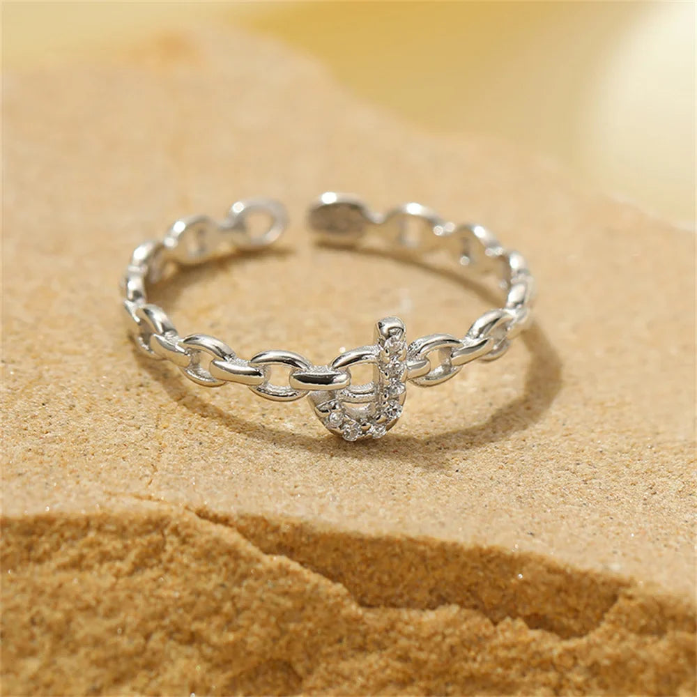 Skanto | Delikat Diamant Bokstav Initial Ring
