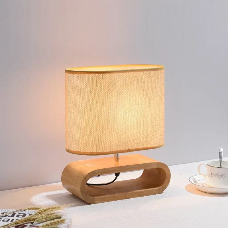 Skanto | Moderne skrivebordslampe med en luksuriøs trefinish