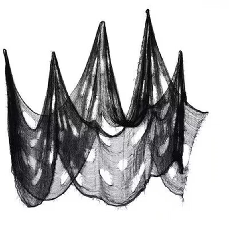 Norvo | Hengende dekorasjon laget av svart gasbind for Halloween — perfekt for vegger, peis og dører