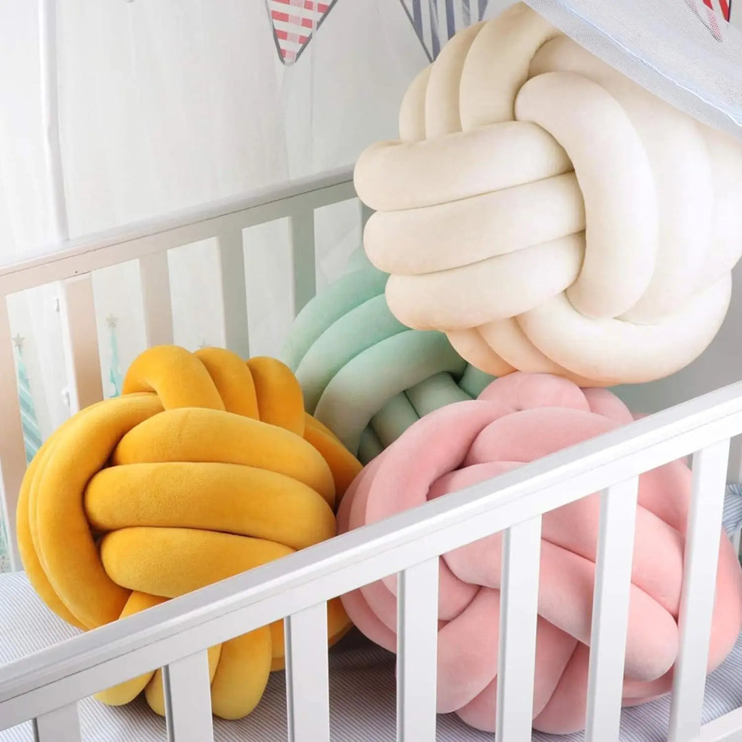 Plush Knot Cushion (Velour) | Skanto