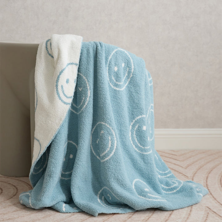 Smiley Blanket | Skanto