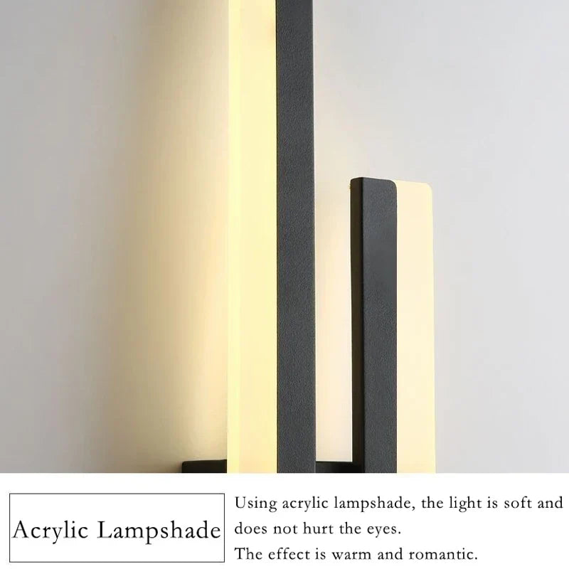 Skanto | Moderne LED Vegglampe: Svart/Gull Akryl Romdekorasjonslys