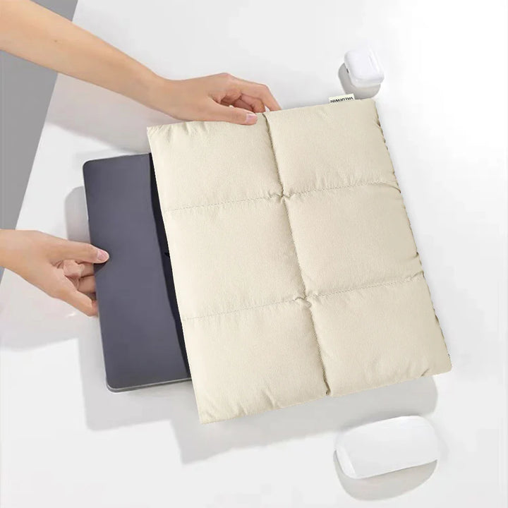 Skanto | Magnetisk Puffy Laptop Sleeve