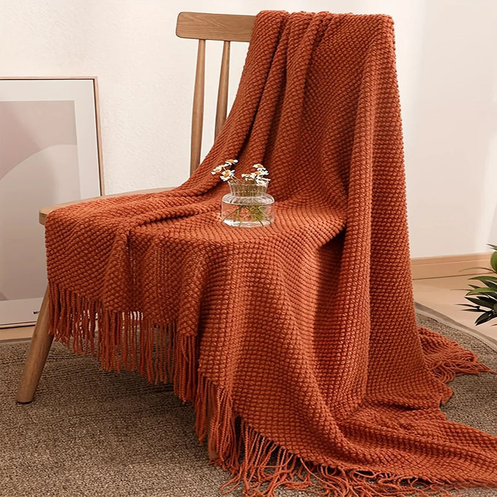 Skanto | Aurelia Cozy Frynse Strikket Tekstil i Morandi Orange | Myk & Varme | 3 Størrelser | For Sofa, Seng & Reiseliv