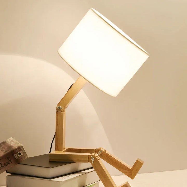 Skanto | Tre Bordlampe med Bokholder - RutanFlex