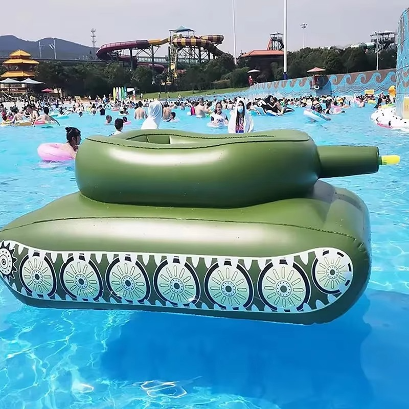 Skanto | Ultimate Water Battle Oppblåsbar Flyte med Integrert Vannpistol