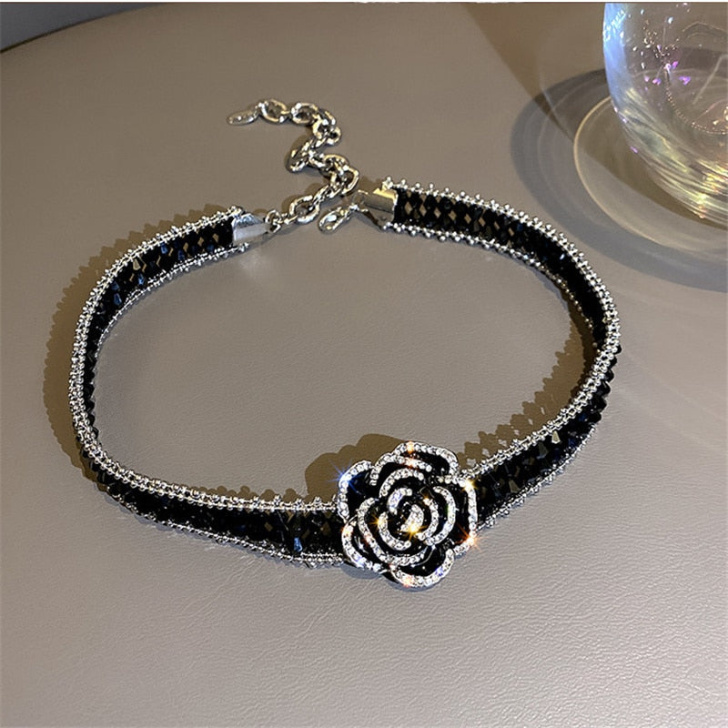 Skanto | Gothic Rose Håndlaget Krystallhalskjede