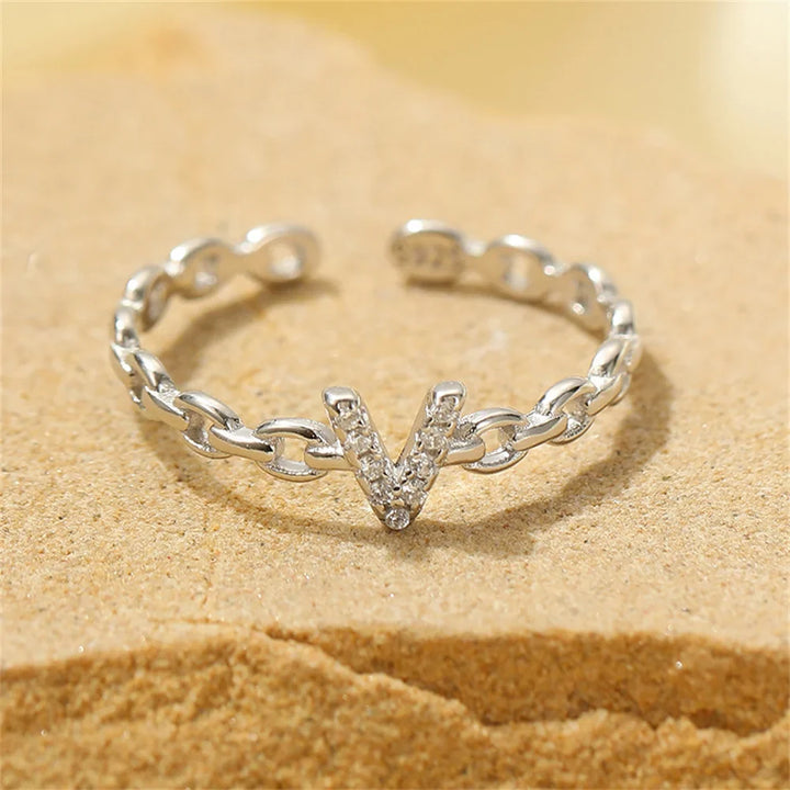 Skanto | Delikat Diamant Bokstav Initial Ring