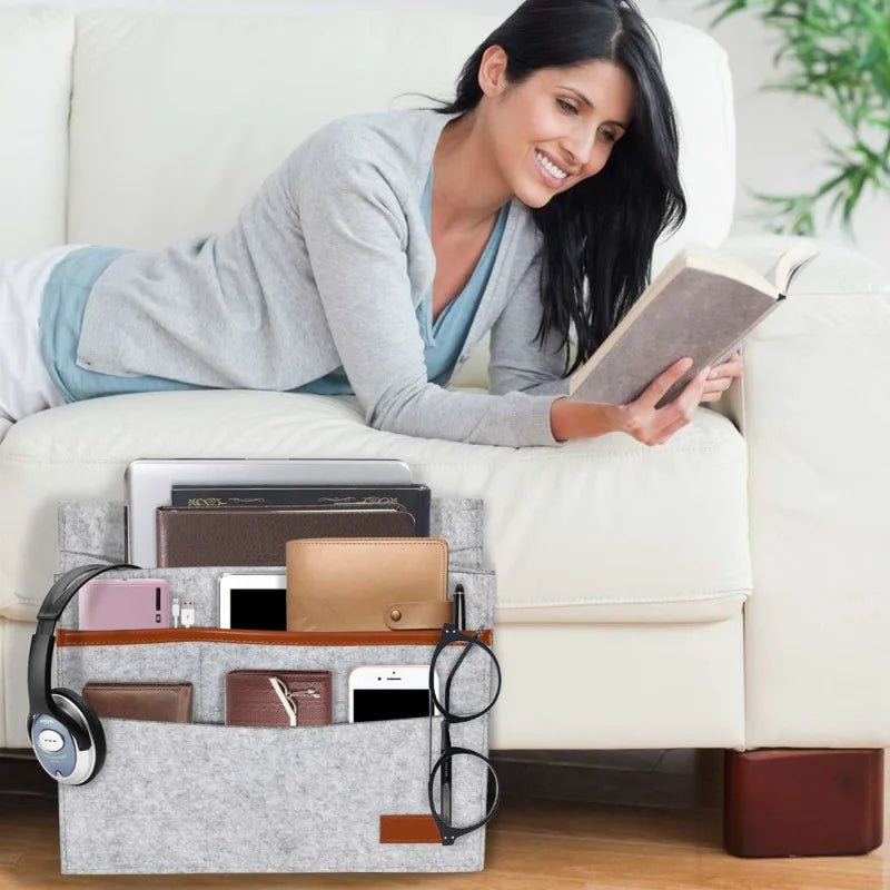 Norvo | OrdiNest Felt Bed Organizer å Henge | Praktisk Oppbevaring ved Seng eller Sofa | Hengende Bag for Tablet, Fjernkontroll & Tilbehør