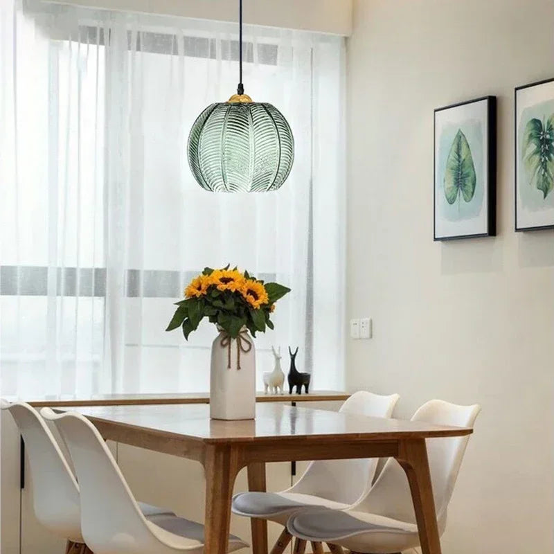 Skanto | Skandinavisk Glass Pendellampe med Grønne Bladmønster