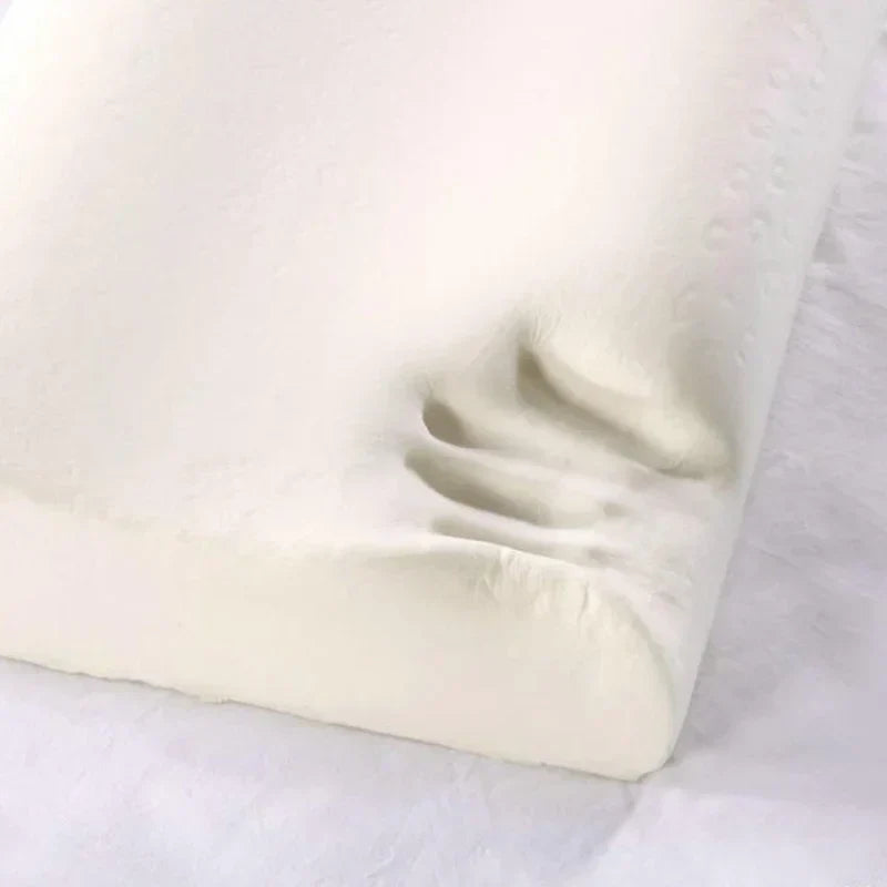Skanto | Ortopedisk pute laget av bambusfiber med langsom tilbakehopp og minneskum