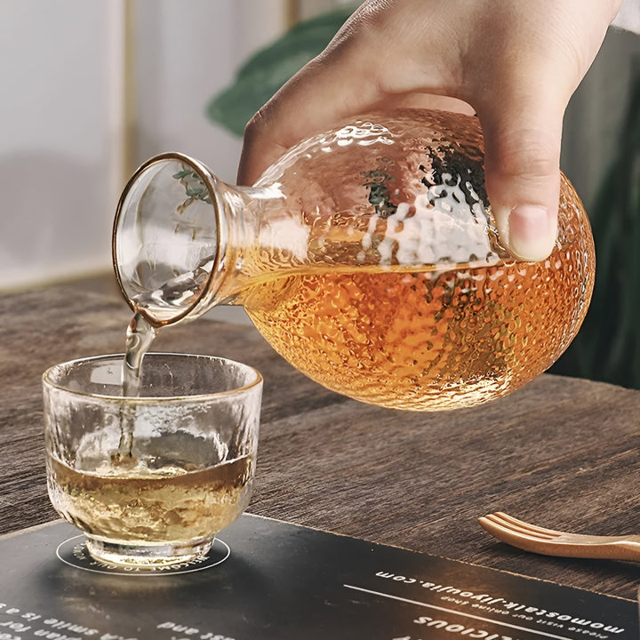 Japansk sake-sett laget av glass – Elegant karaffel med kopper | Perfekt for vin, whisky og likør | Skanto