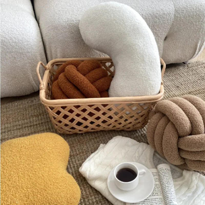 Nordic Bouclé Abstrakt Putefor – Minimalistisk Plysjpute | Skanto