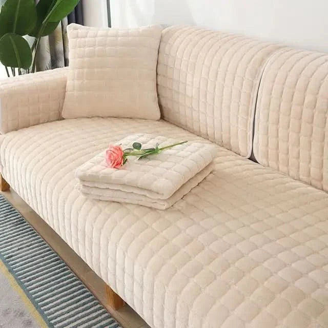 Skanto | VelvetCozy - Plush velvet anti-slip sofa cover for added elegance and comfort
