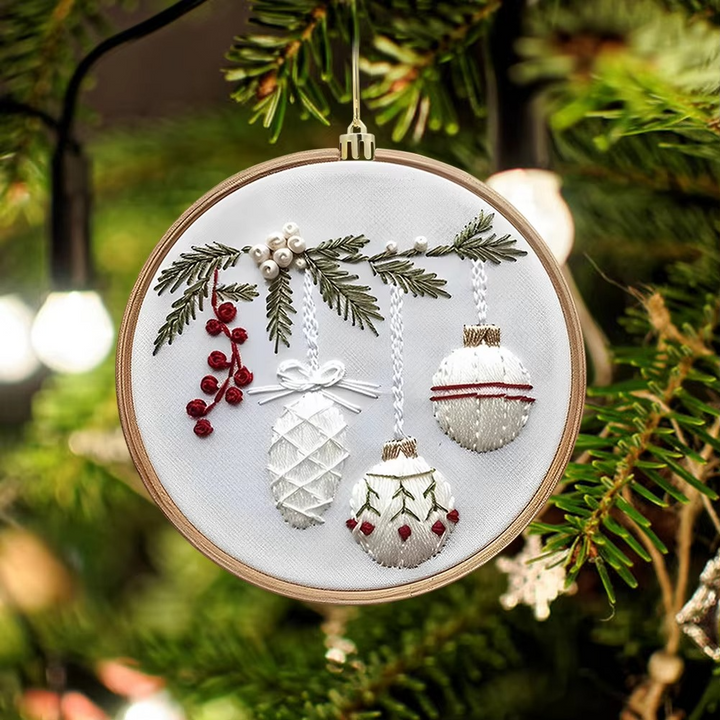 Skanto | Julebroderings startpakke, DIY korsstingsett med høytidsmønstre
