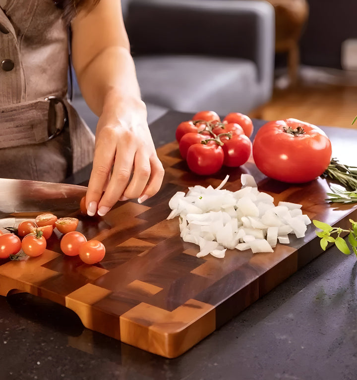ChefHaven Board – Akasie Trettingbrett med Dobbeltsidet Overflate | Skanto