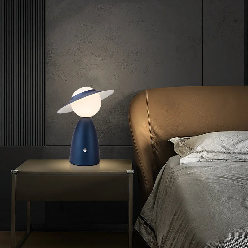 Skanto | Batteri Bordlampe Mann med Hatt