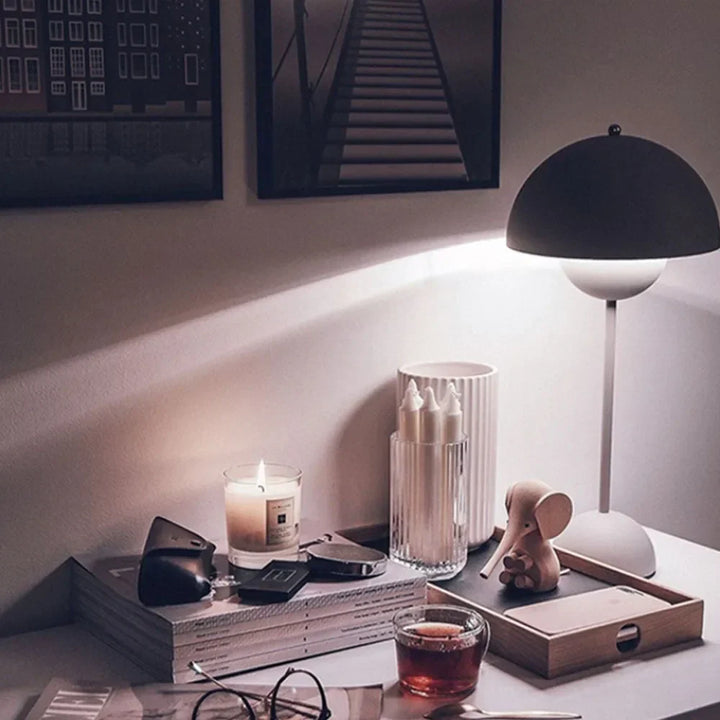 Skanto | Justerbar lysstyrke blomsterpotte lampe - Italiensk oppladbar bordlampe VP3