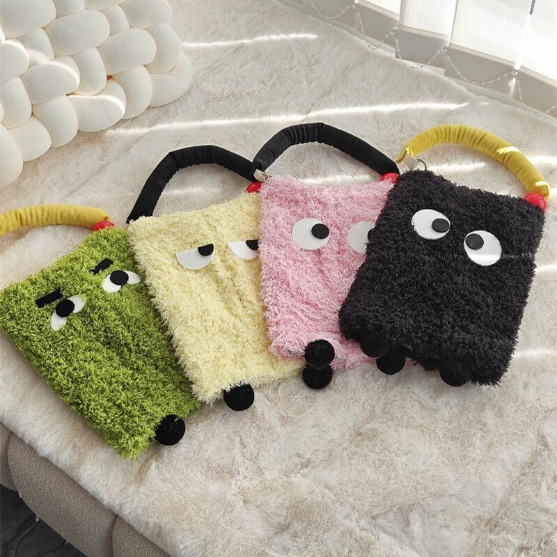 Fluffy Face Tissue Holder | Skanto