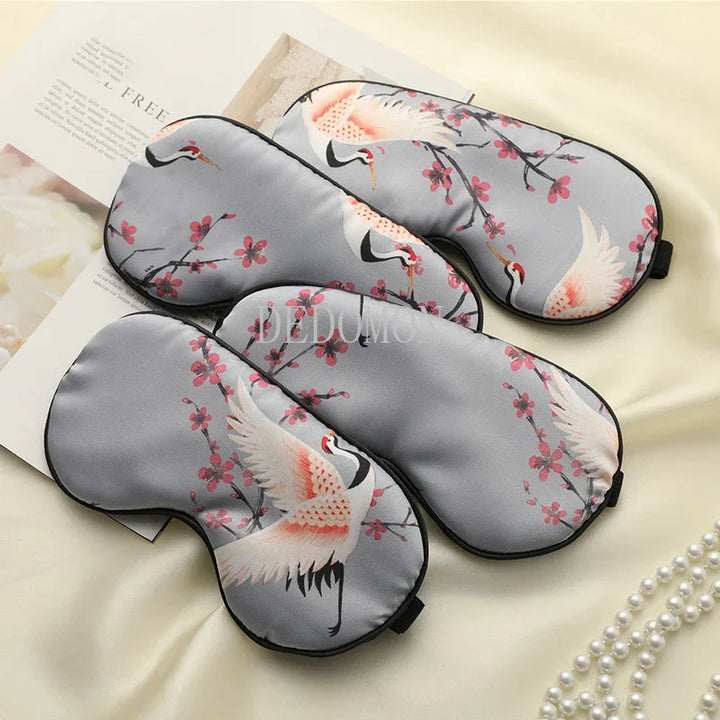 Skanto | Grue de Soie – Luksuriøs Silk Søvnmaske med Krane Design
