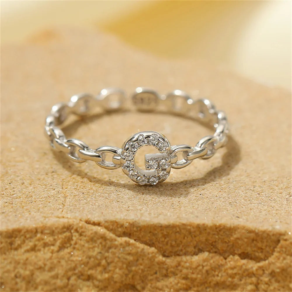 Skanto | Delikat Diamant Bokstav Initial Ring