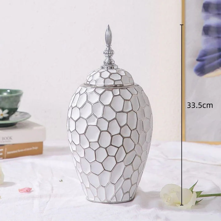 Skanto | Elegant keramikkvase med gullakcent
