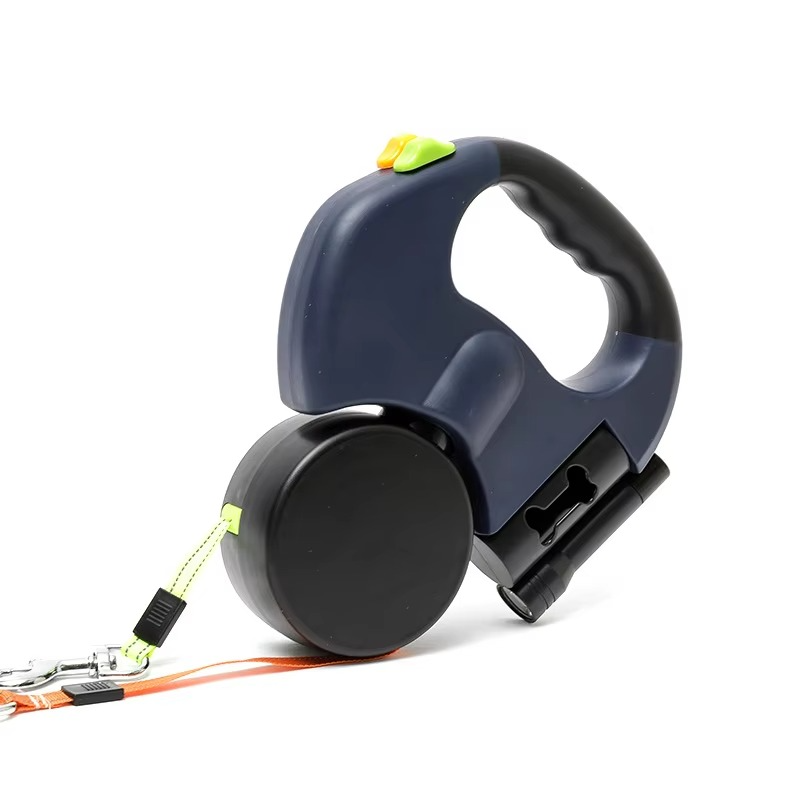 Skanto | Dual Dog Retractable Leash med innebygd lommelykt og pose dispenser