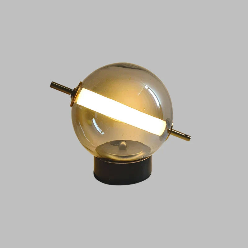 Skanto | Stilig Bordlampe med Retro Karakter