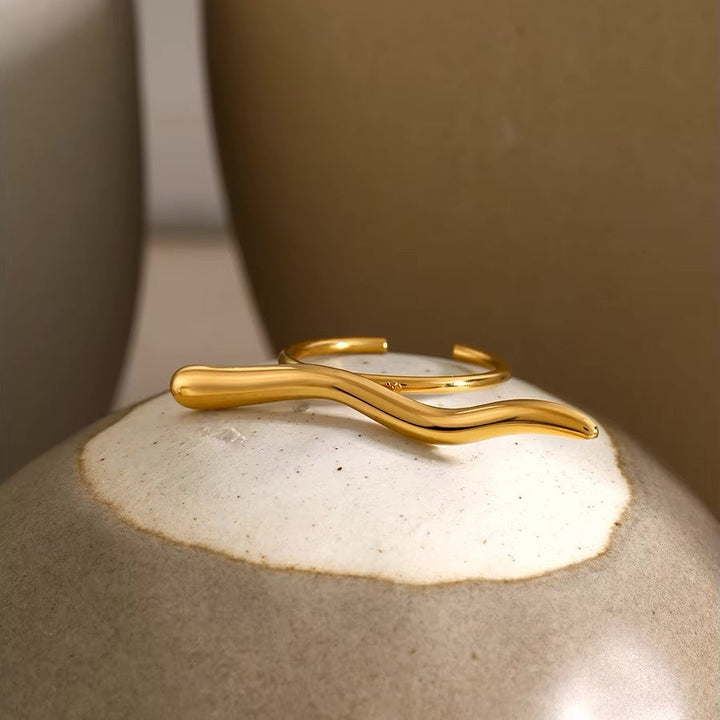 Skanto | Distinkt Bar Ripple Ring