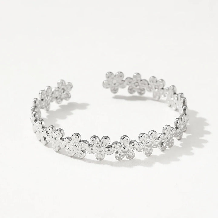 Skanto | Teksturert Blomster Bangle Cuff Armbånd