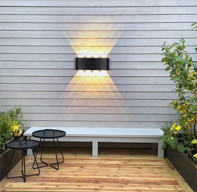 Skanto | Moderne Innendørs Utendørs Vegglampe – Minimalistisk LED Armatur