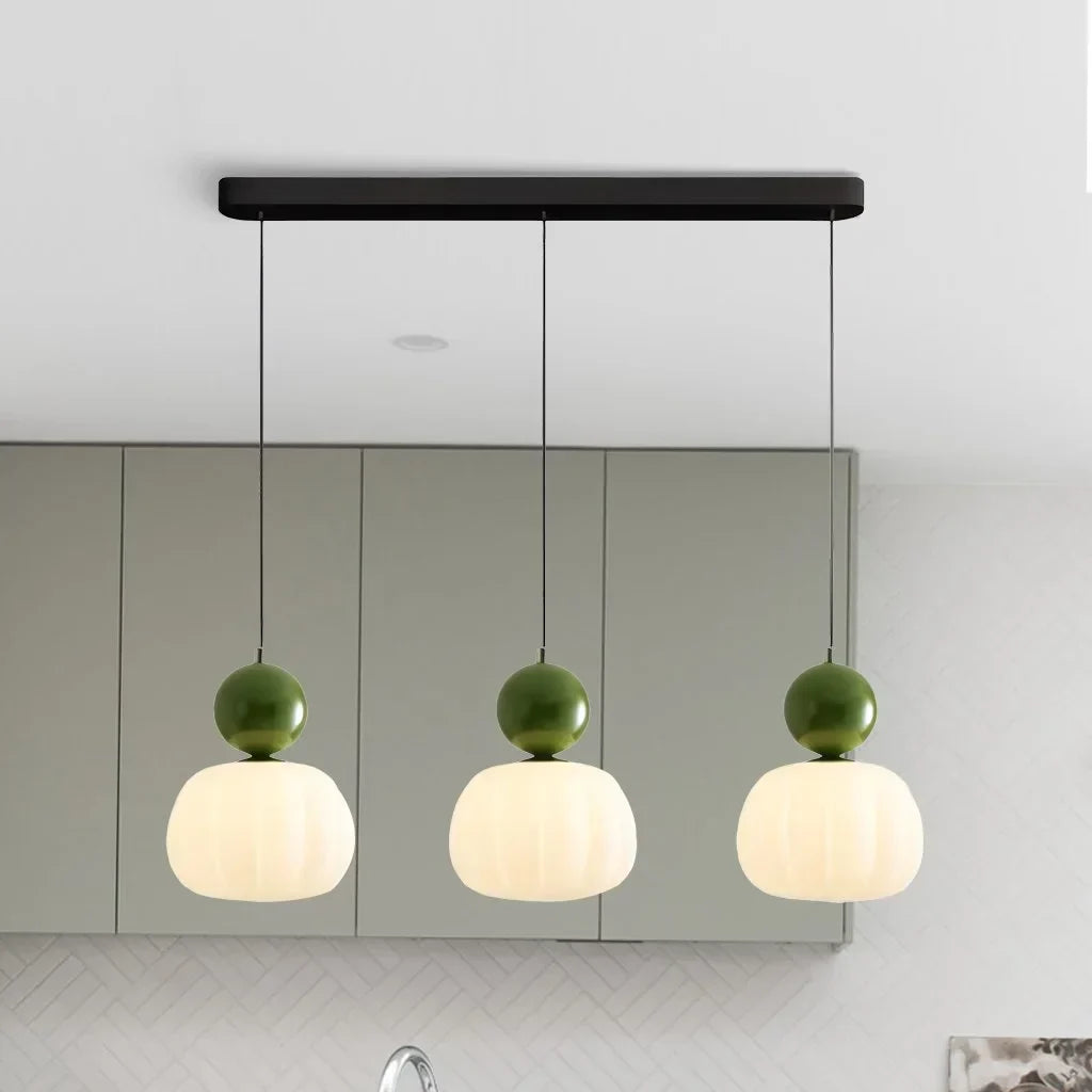 Skanto | Glasscharms med en gyllen akcent av luksus