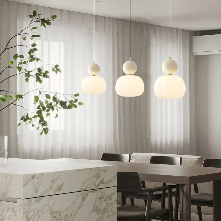 Skanto | Glasscharms med en gyllen akcent av luksus