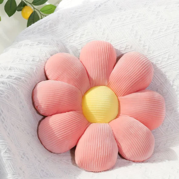 Daisy Plush Cushion | Skanto