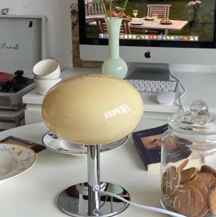 SérénitéMagique - Elegant beige bordlampe for stemningsbelysning Skanto